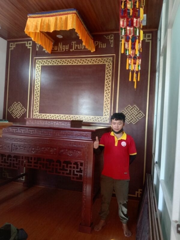 thi công lắp đặt bàn thờ