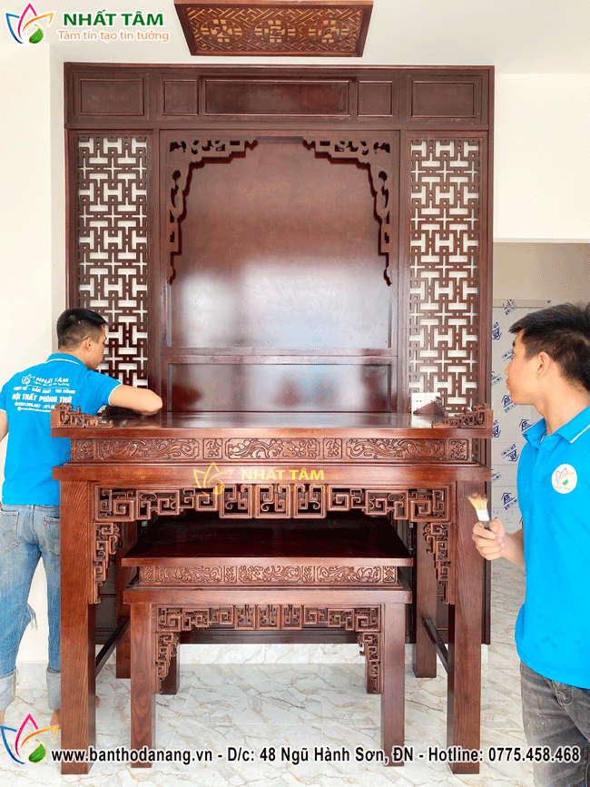 Thi công bàn thờ đứng hiện đại đẹp tháng 10/2023