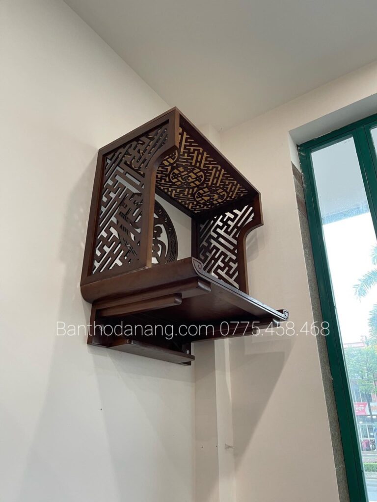 Trang thờ treo tường có vách mẫu TTT 0106