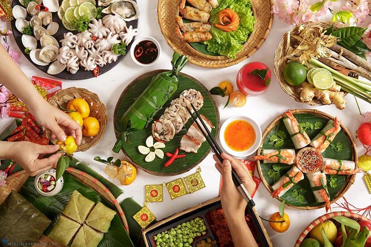 Mâm cơm cúng ngày mùng 1 Tết Nguyên Đán có những gì?